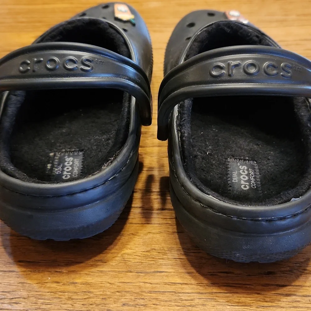 Black Crocs Size M6 W8